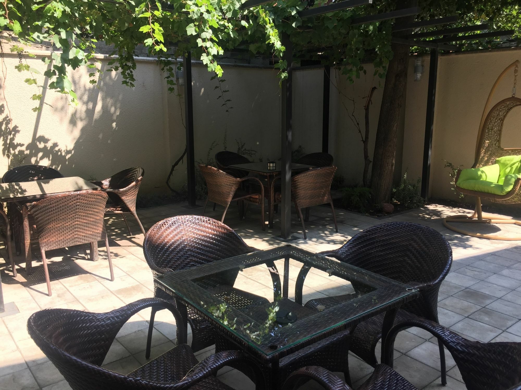 Hotel Iberia Didube Tiflis Exterior foto